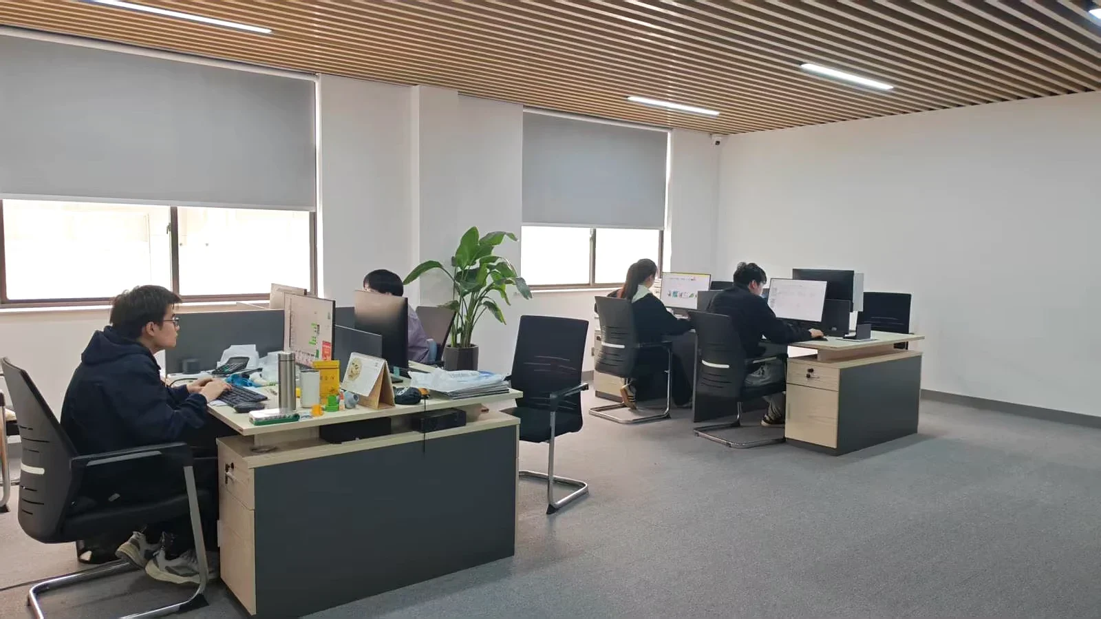 Marazual, equipo de atención al comprador
